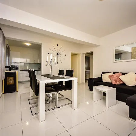 Anita Appartement Maslenica